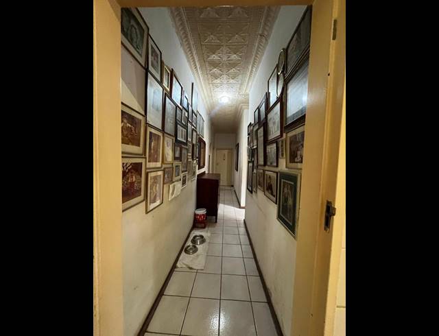 8 BEDROOM HOUSE FOR SALE IN GERMISTON SOUTH